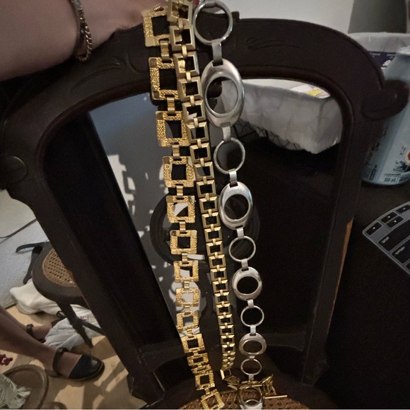 4 belts for the price of one! High-quality Versace-style belts. - Picture 2 of 7